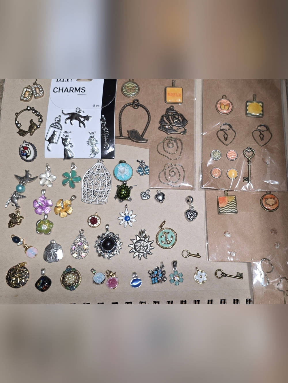 280 Pendants & Some Bonus Items - See All Pictures !!!